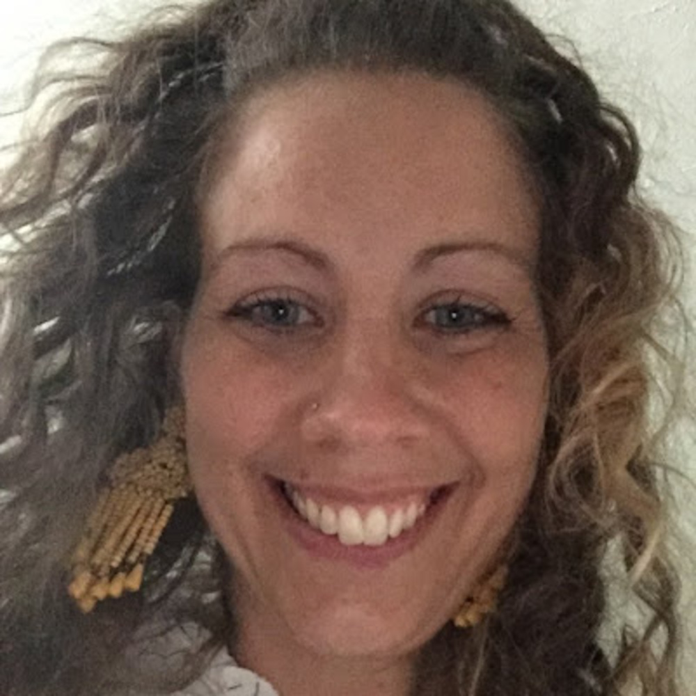 Meet your Posher, Angela